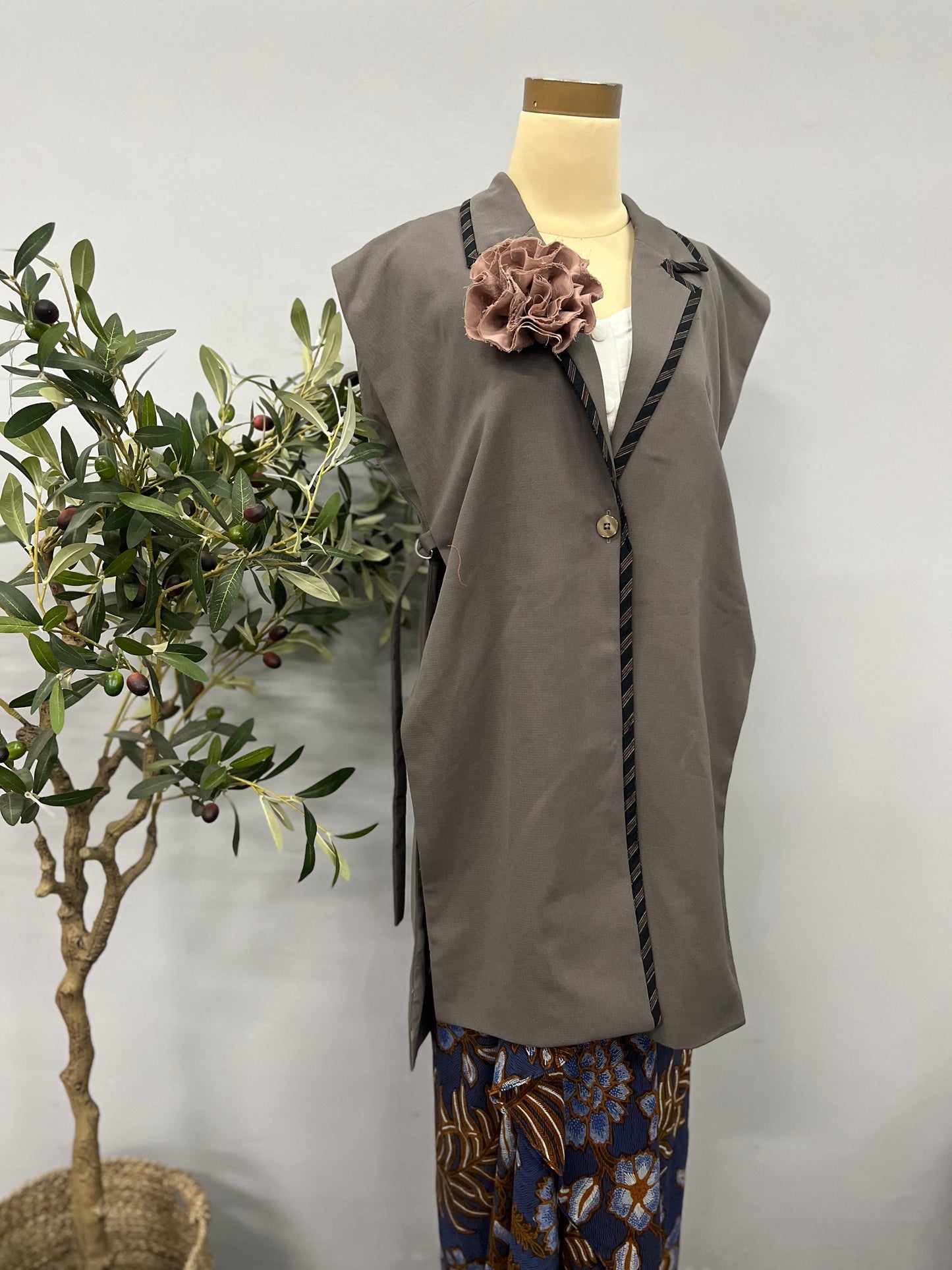 Aita Vest