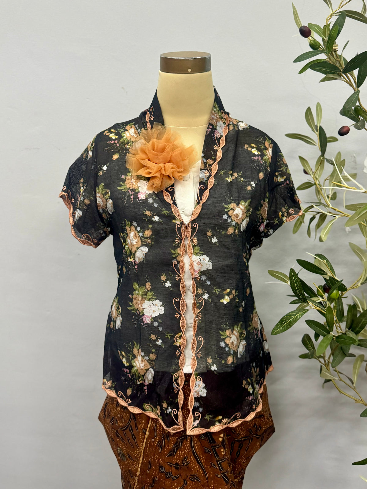 Kebaya Nonya Short