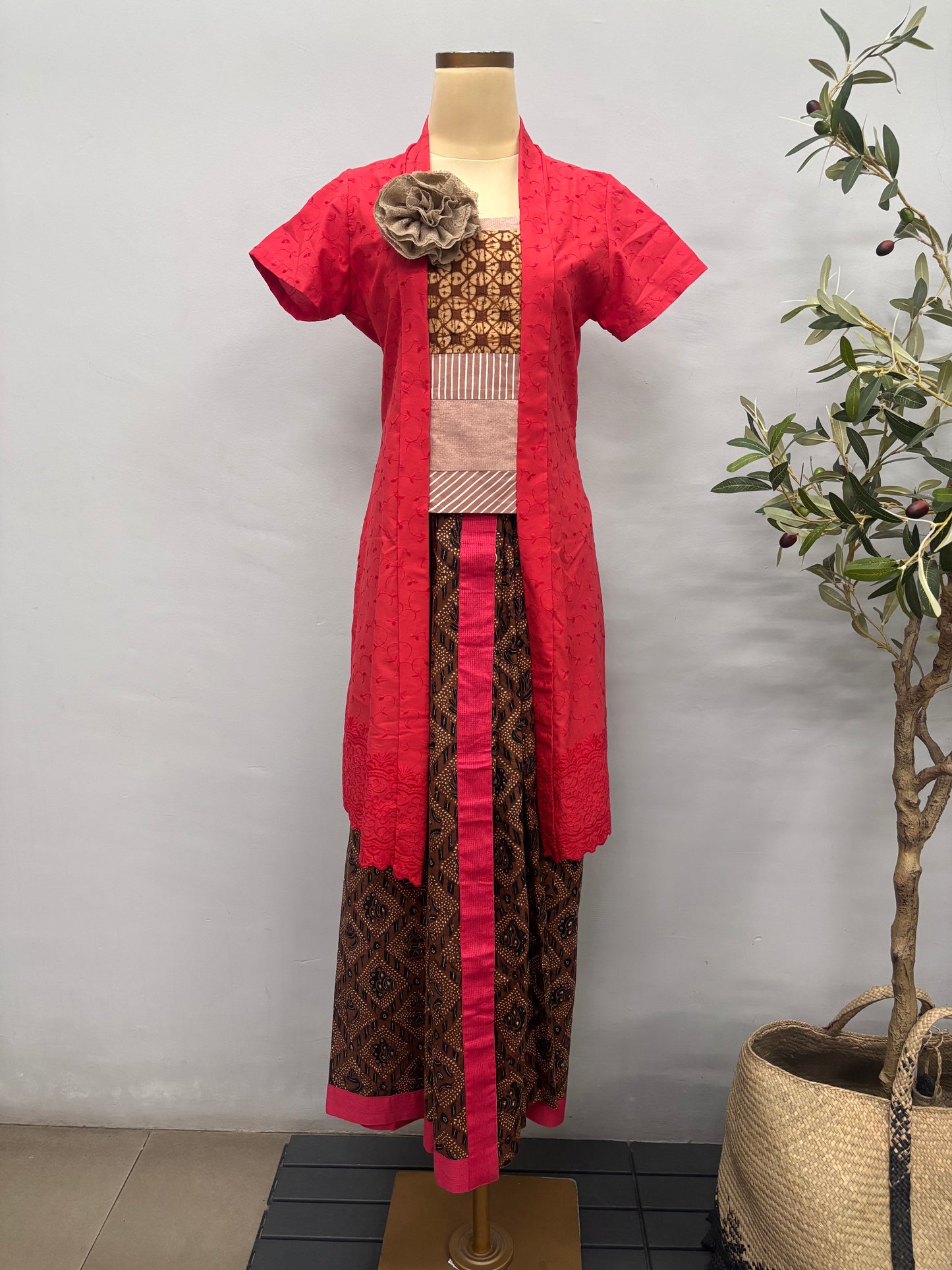 Kebaya Sarashvati