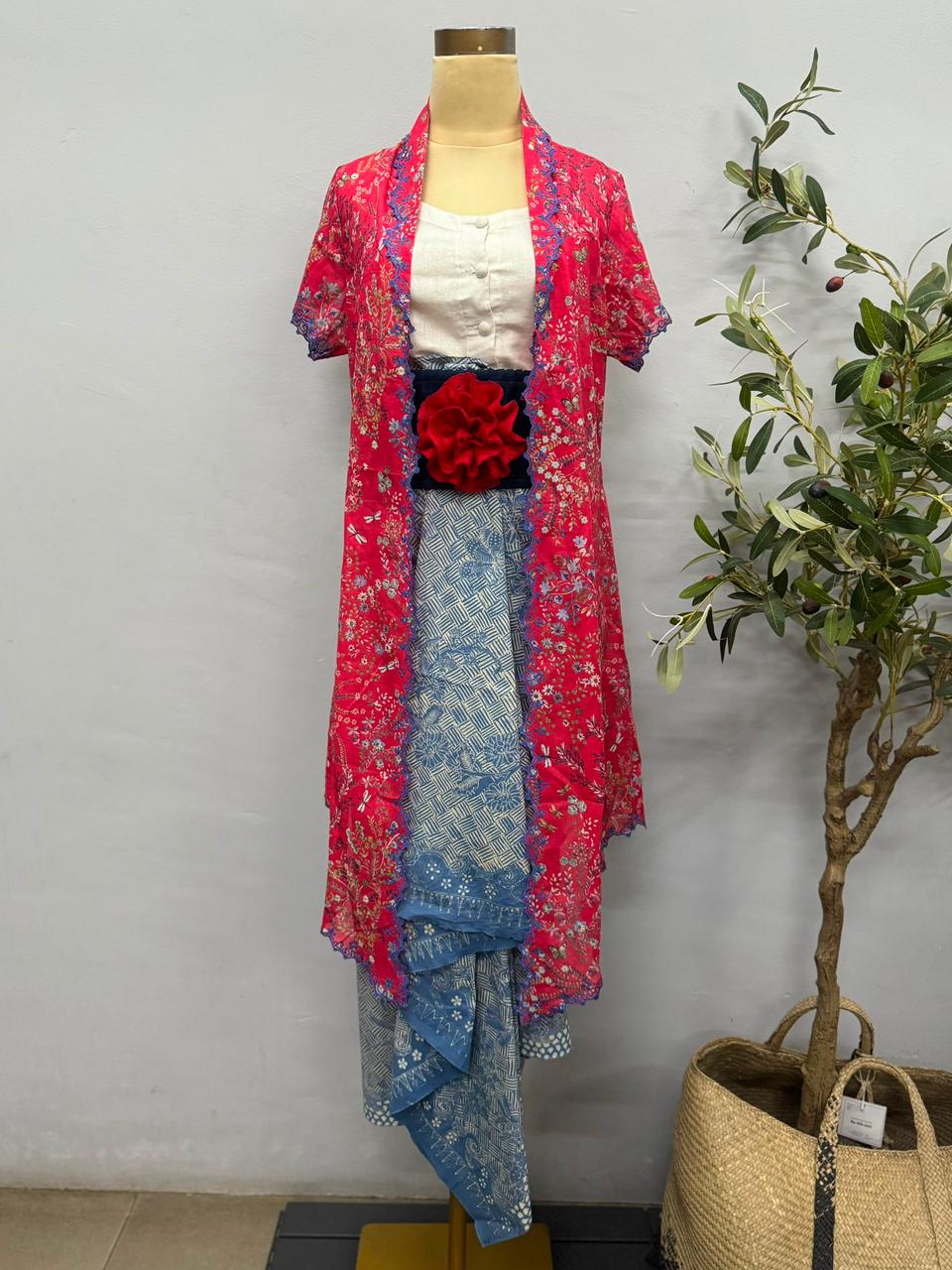 Kebaya Nonya Long
