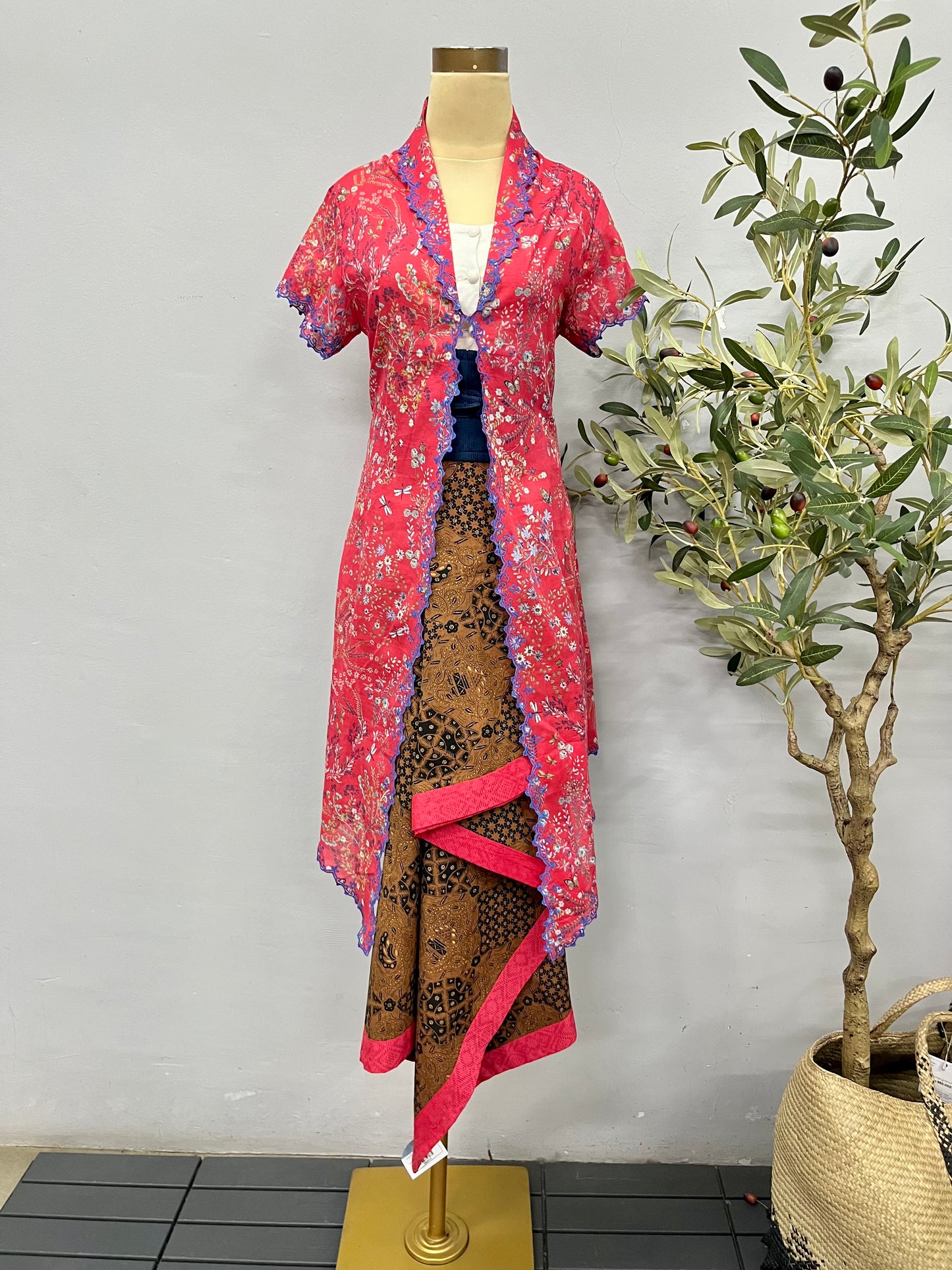 Kebaya Nonya Long