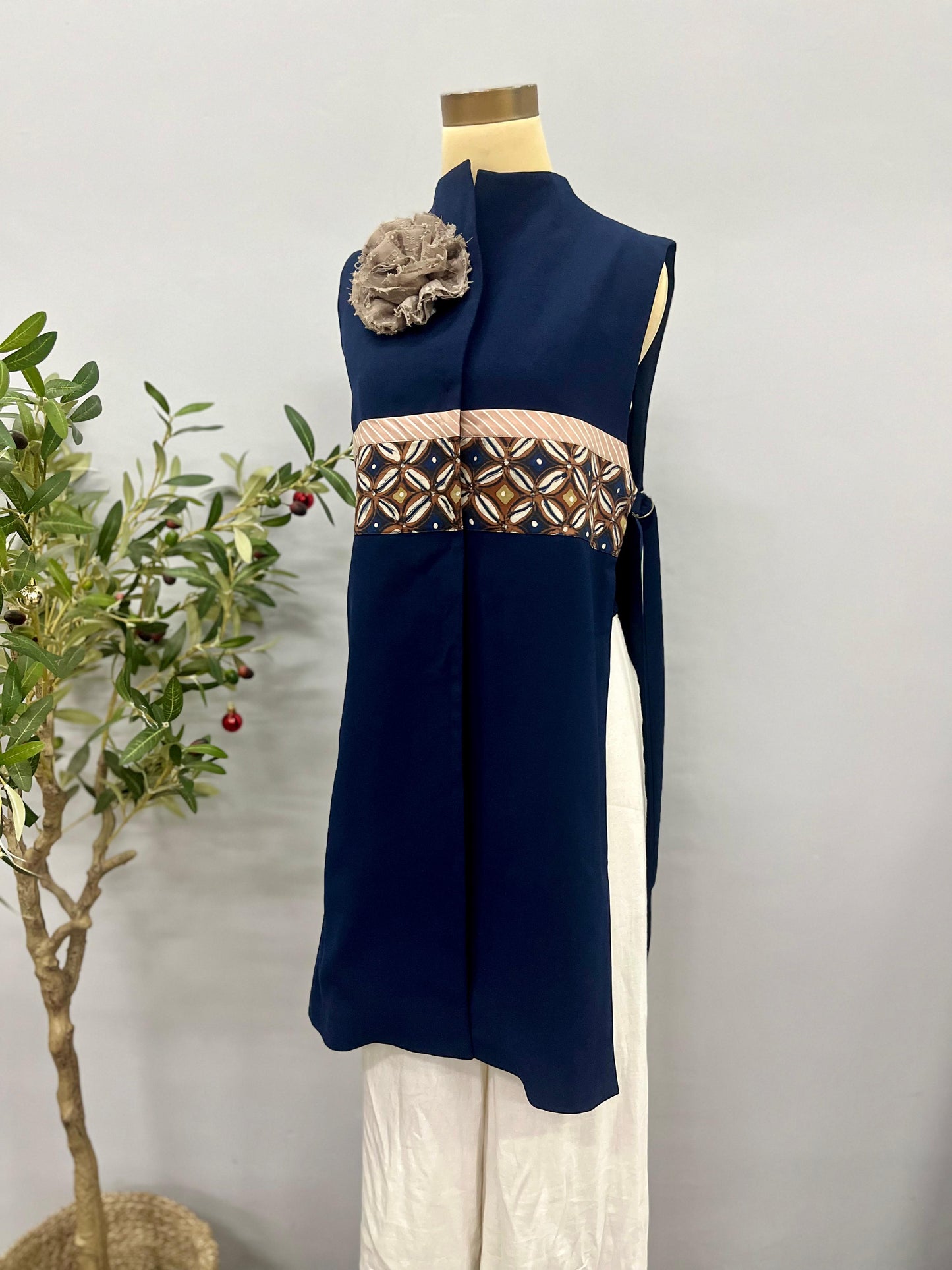 Aita Vest