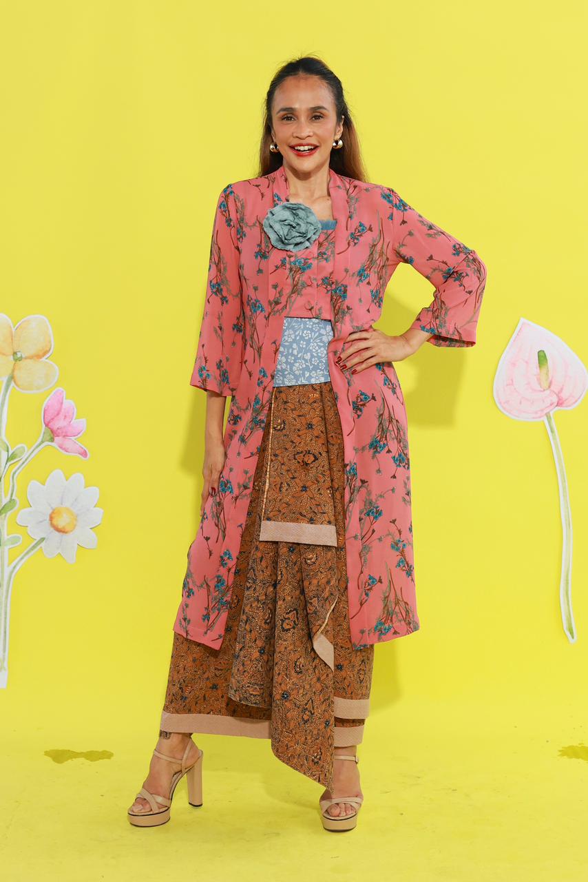 Kebaya Dewi