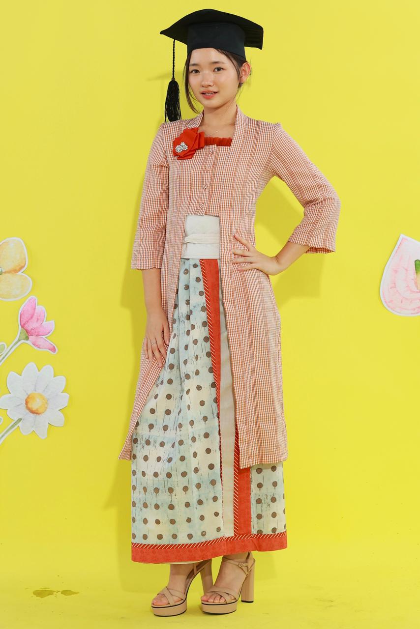 Kebaya Dewi