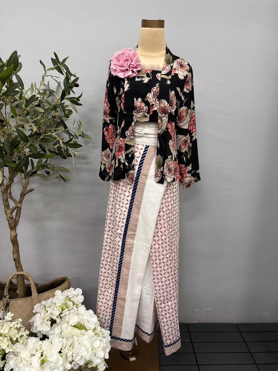 Kebaya Rayi