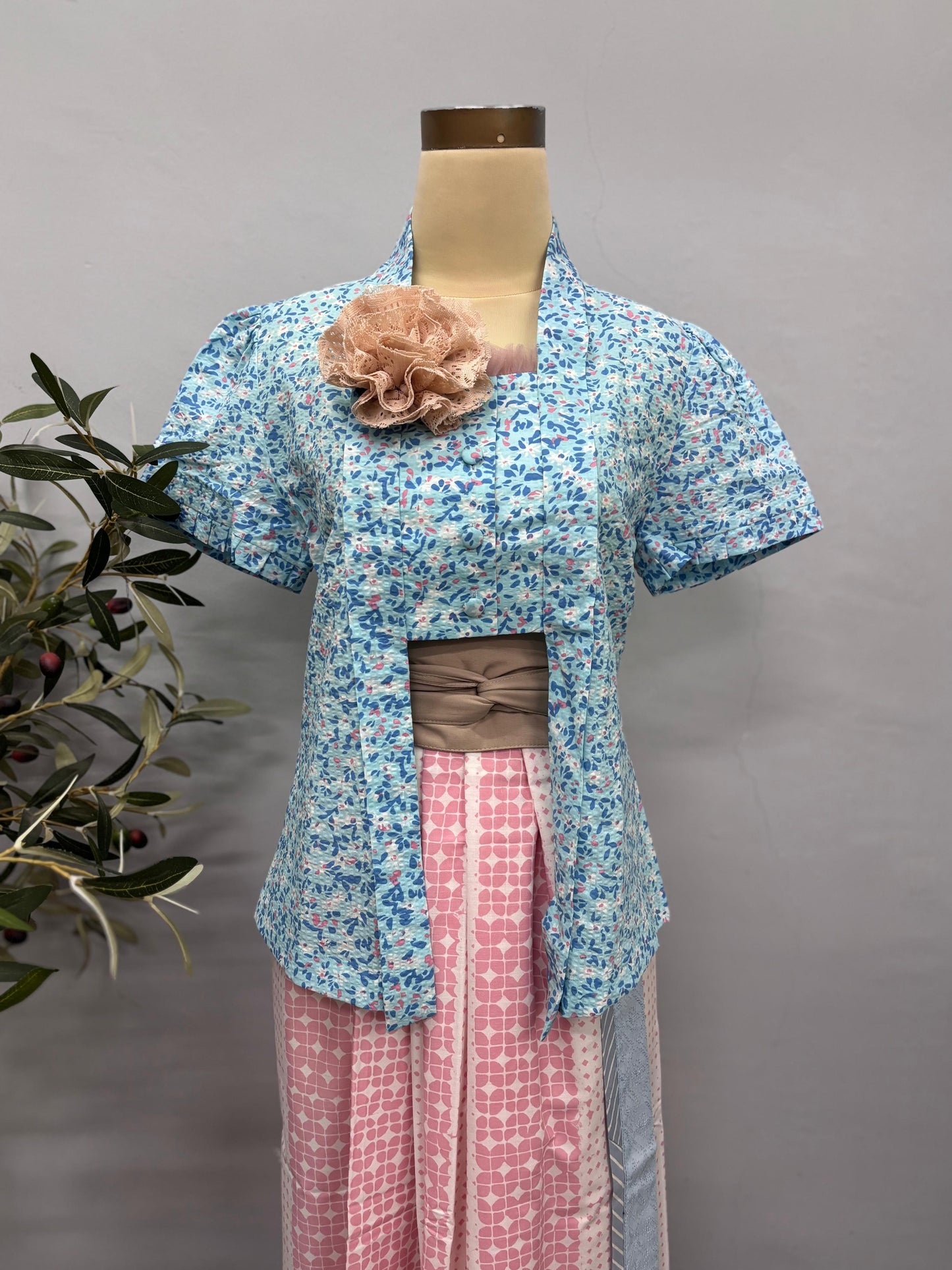 Kebaya Rayi