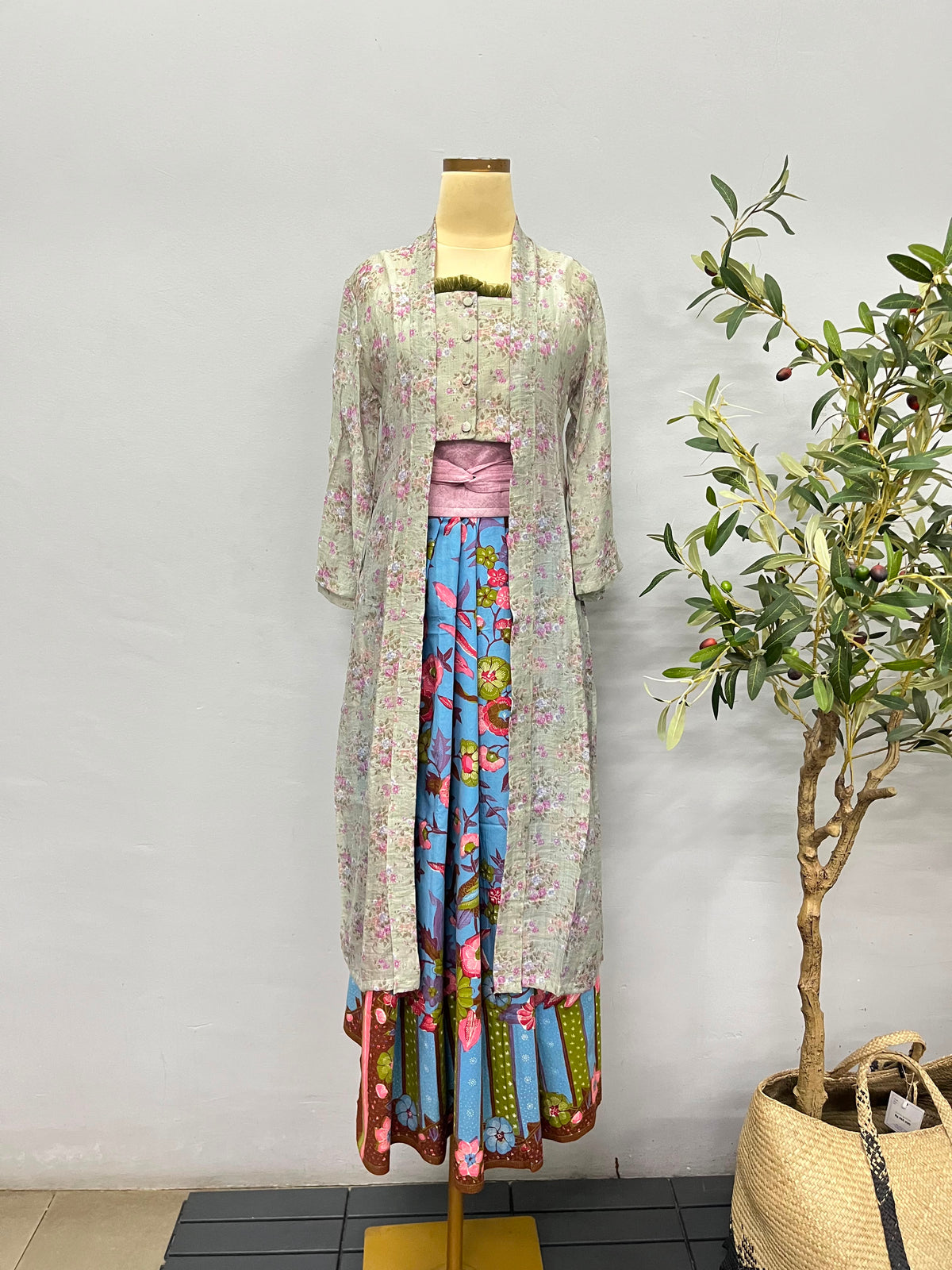 Kebaya Dewi