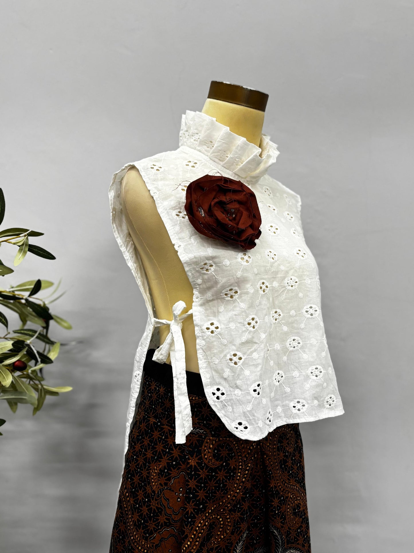 Divya Vest