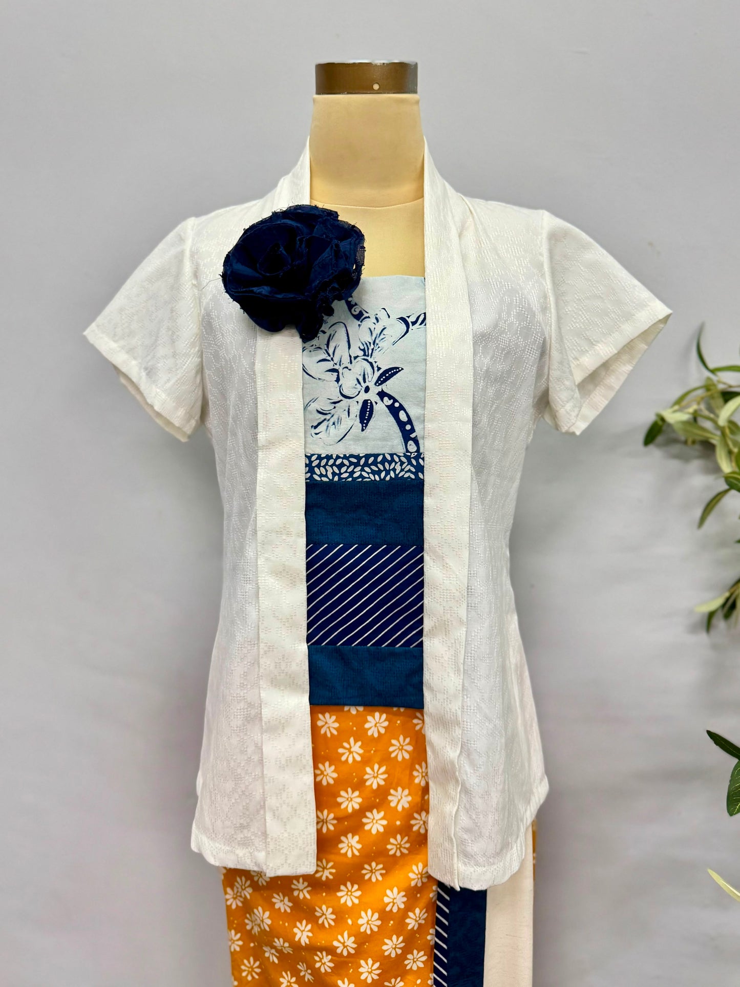 Kebaya Sarashvati