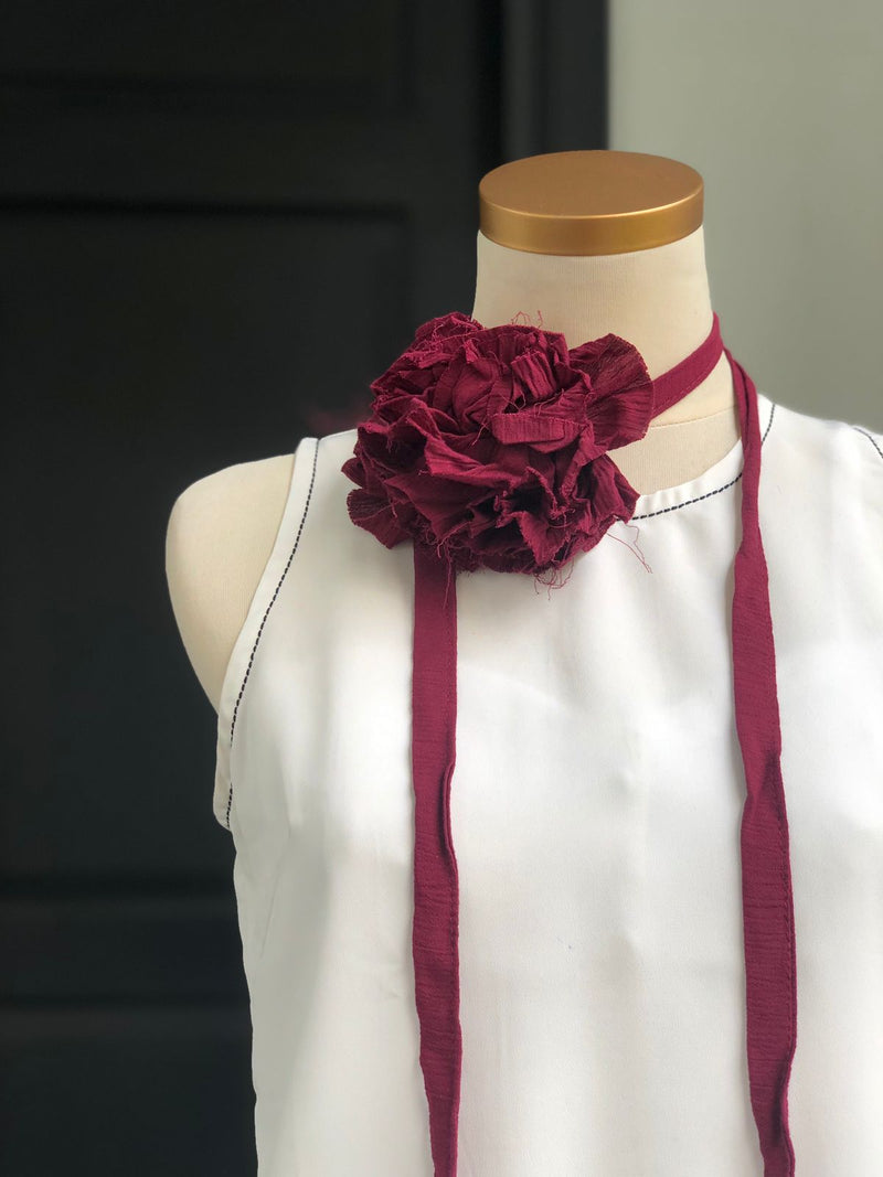 Kalung Corsage